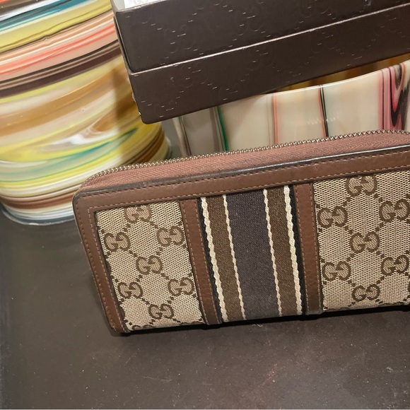Gucci Beige/Brown GG Canvas and Leather Bamboo Tassel Zip Around Wallet - Picture 6 of 12